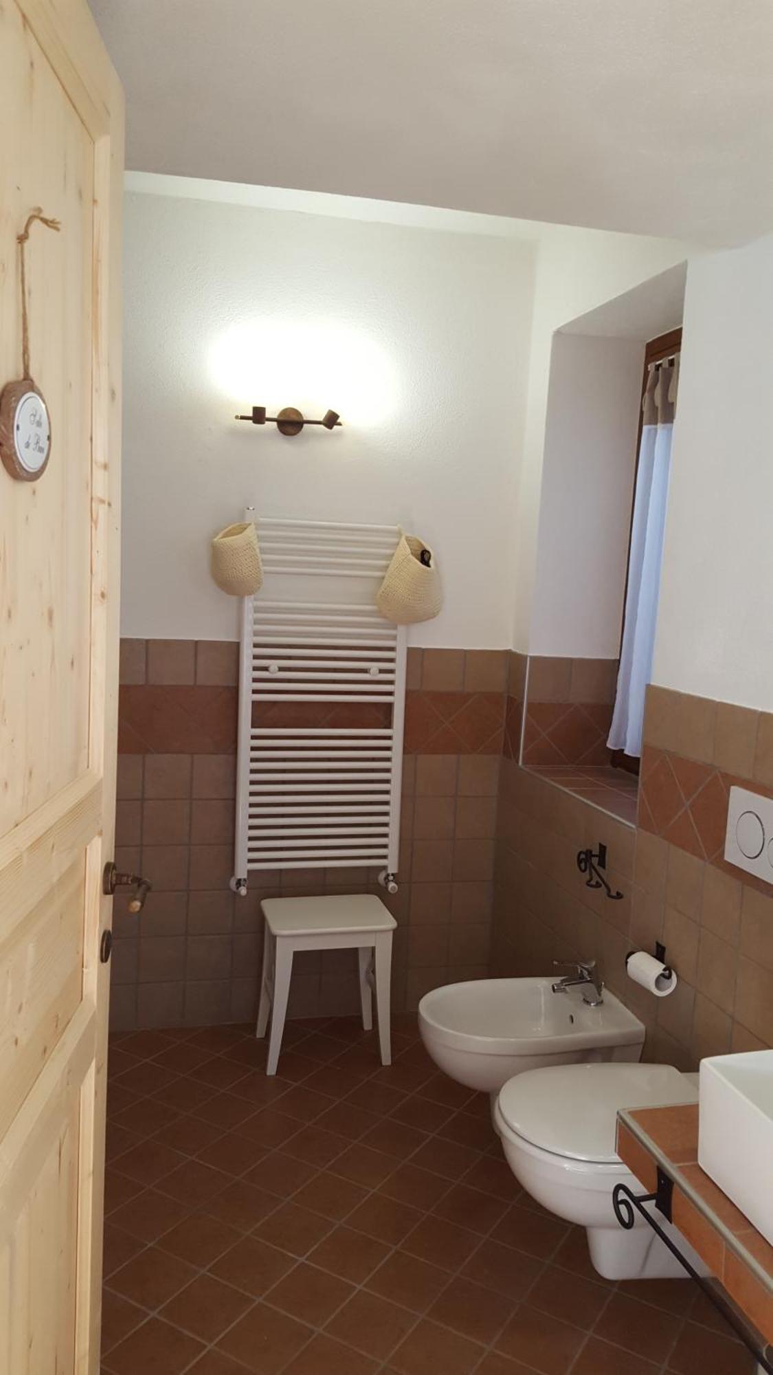 B&B Ca'Suana Lanzo dʼIntelvi Buitenkant foto