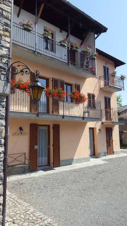 B&B Ca'Suana Lanzo dʼIntelvi Buitenkant foto